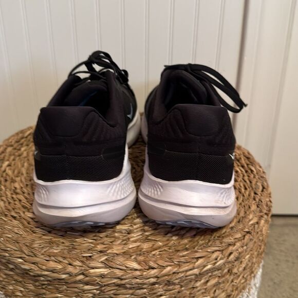 Nike Men's Quest 5 Road Running Shoe - 13 - Great Condition - Picture 3 of 8